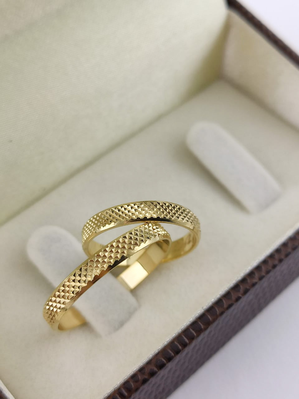 Aliança Ouro Amarelo Diamantadeira 3 mm