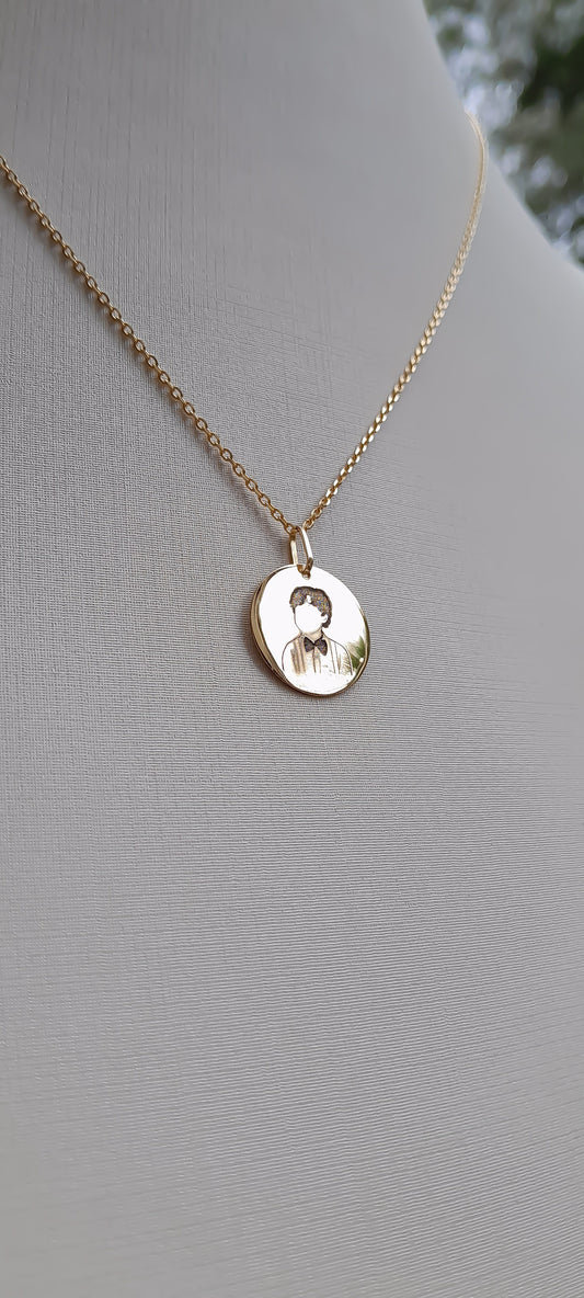 Colar com Pingente Redondo Ouro 18K Personalização a Laser Traços de Afeto
