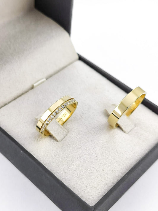 Par Aliança Ouro Amarelo e Diamantes 4 mm