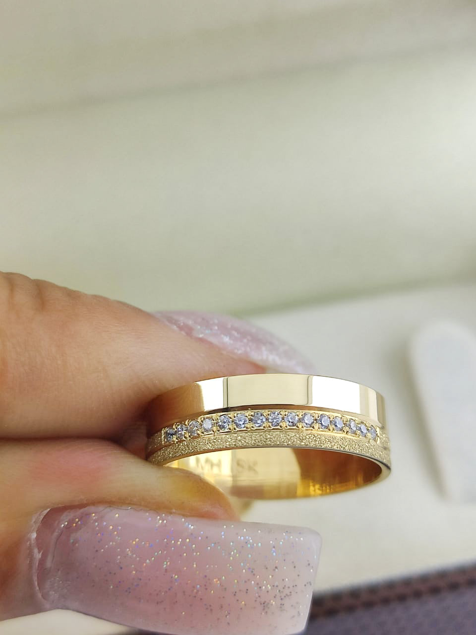 Par Aliança Ouro Amarelo e Diamantes Diamantada Frisos 5 mm