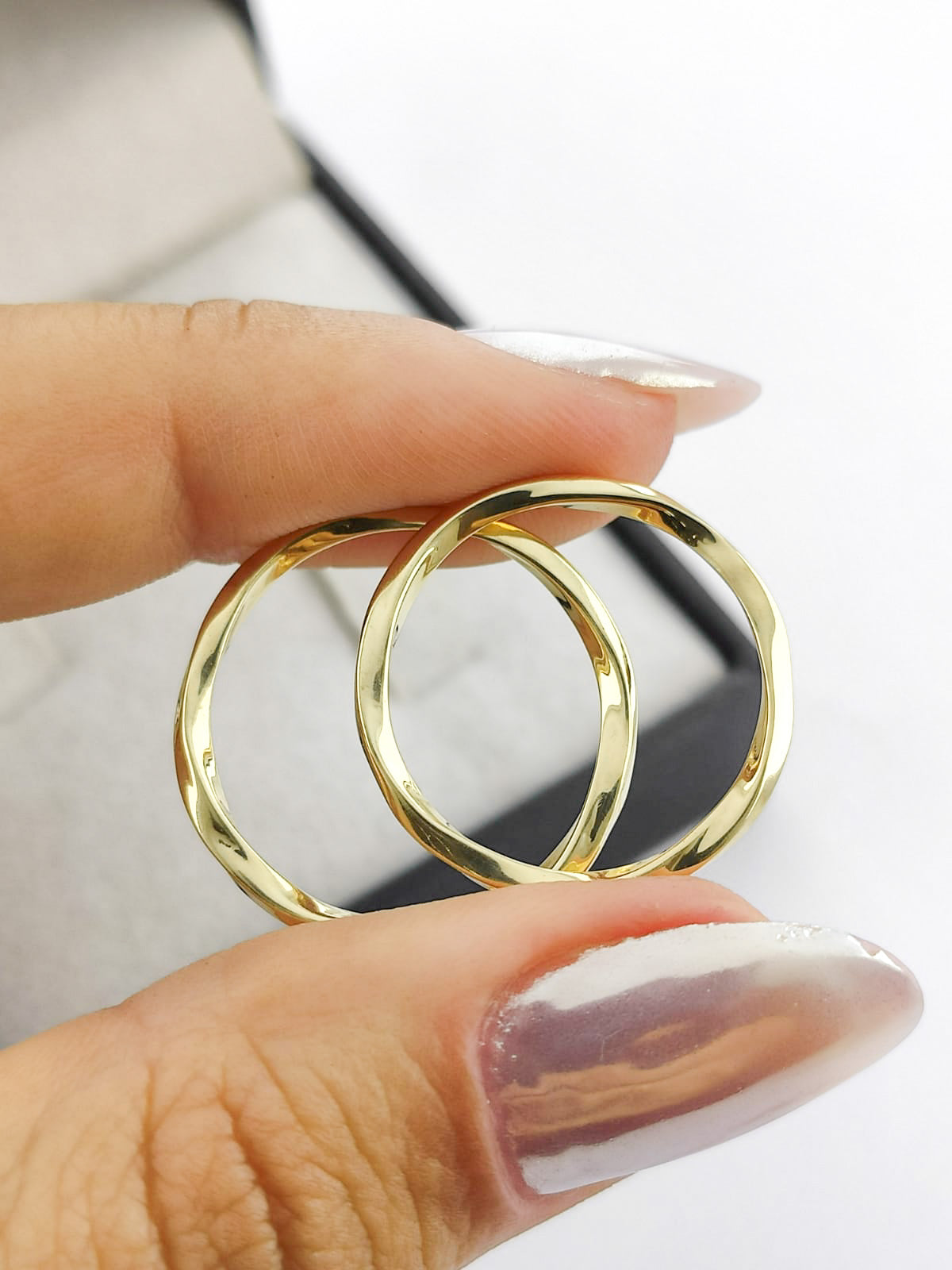 Aliança Ouro Amarelo Torcida 1.5 mm