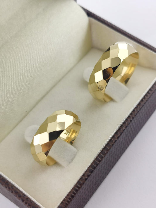 Aliança Ouro Amarelo Facetada 8 mm