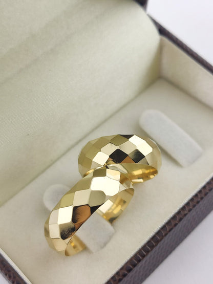 Aliança Ouro Amarelo Facetada 8 mm