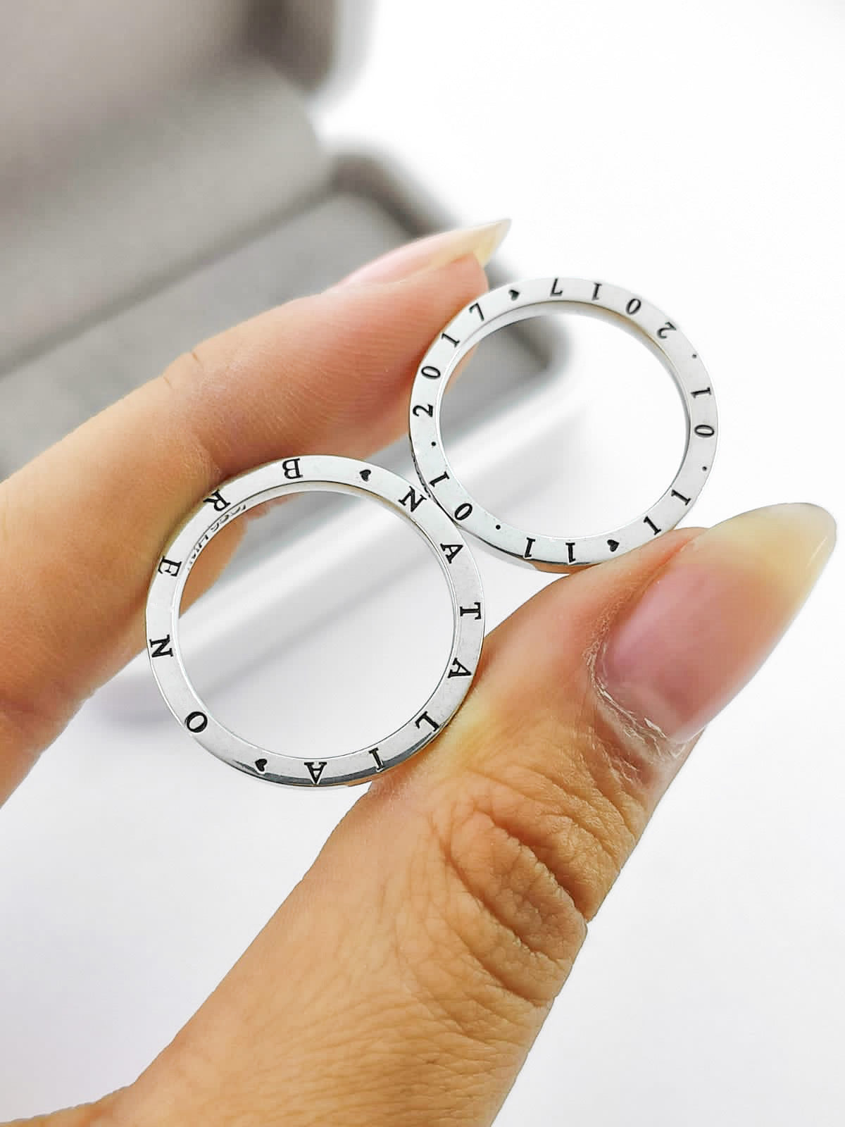 Par Aliança Prata 925 com 2 mm Quadrada Escrita Personalizada